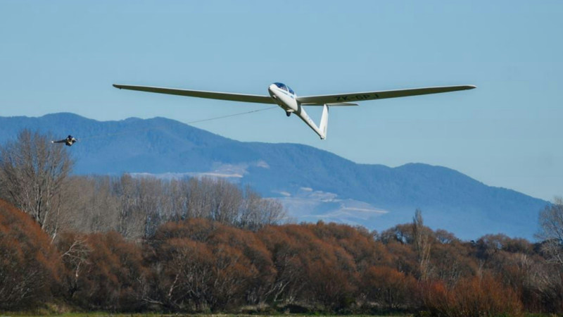 PAPAWAI TASTER- AN INSTRUCTIONAL GLIDING EXPERIENCE, AT THE WELLINGTON WAIRARAPA GLIDING CLUB!